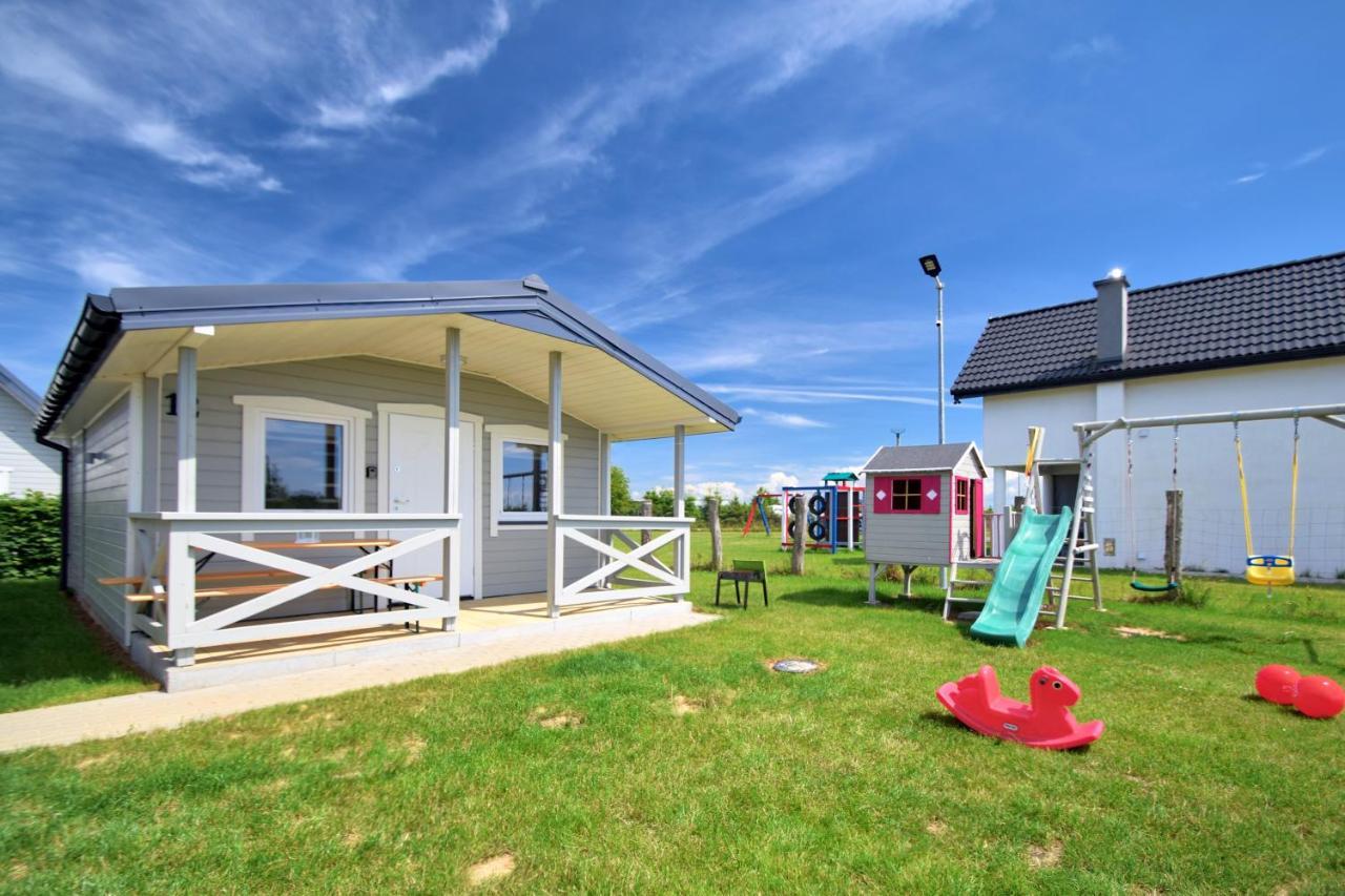 Nadmorska Oaza Nad Morzem I Jeziorem Holiday home Jezierzany